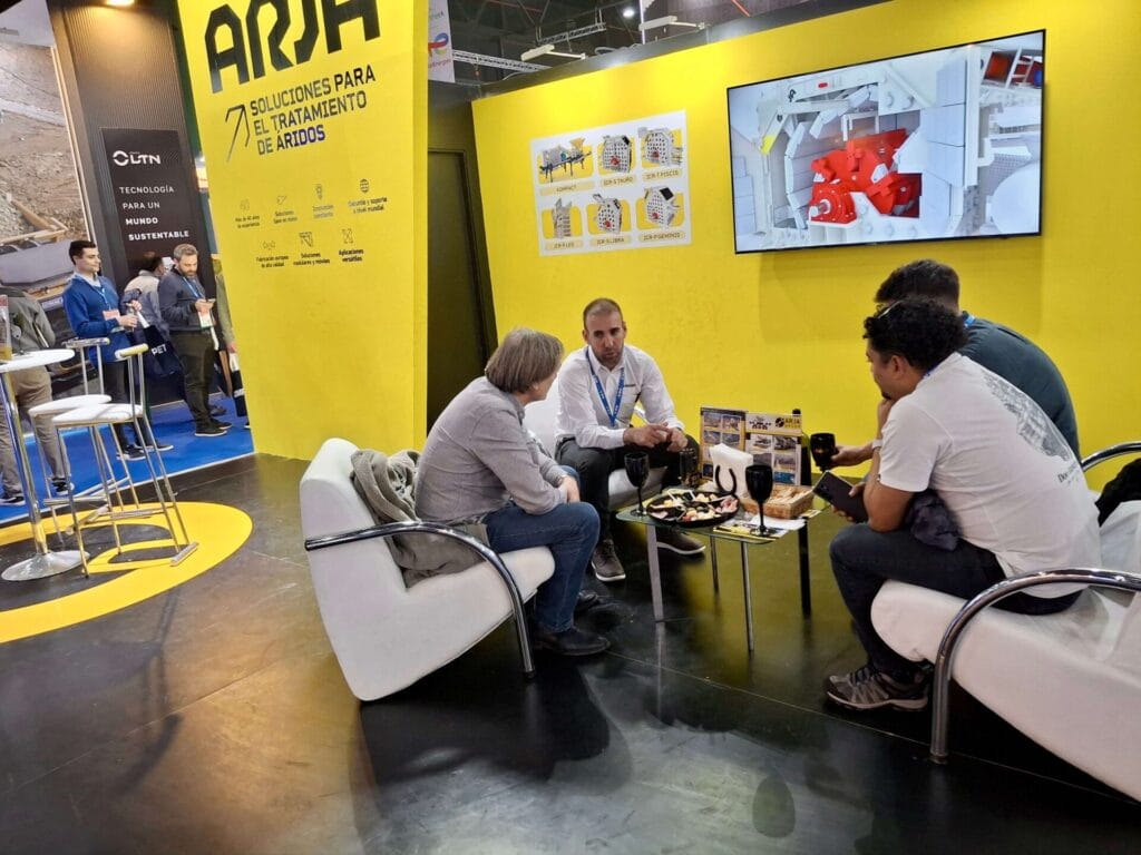 ARJA en Arminera 2025: presencia estratégica, soluciones técnicas y nuevas oportunidades en Sudamérica 4 04 Arminera foto stand ARJA en Arminera 2025: presencia estratégica, soluciones técnicas y nuevas oportunidades en Sudamérica