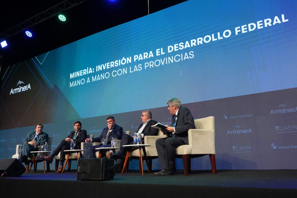 ARJA en Arminera 2025: presencia estratégica, soluciones técnicas y nuevas oportunidades en Sudamérica 2 Arminera conferencia expositores 1361 ARJA en Arminera 2025: presencia estratégica, soluciones técnicas y nuevas oportunidades en Sudamérica