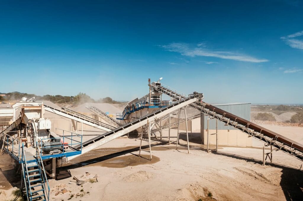 trituracion eficiente Efficient Crushing of Typical Quarry and Gravel Materials: Tailor-Made Solutions with ARJA Technology